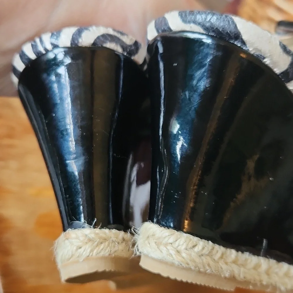 CL by Laundry Taylor Zebra Slide wedge heel‎ Patten Leather Sz 7.5